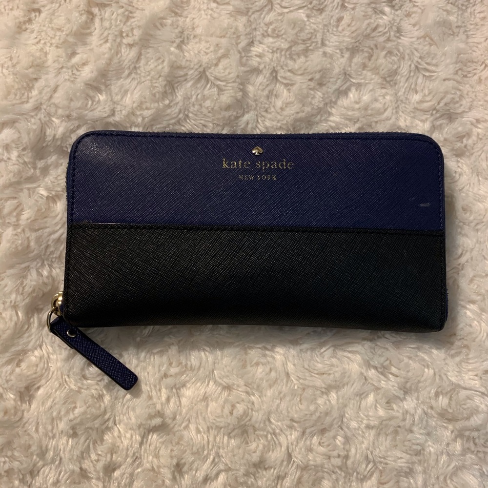 Kate Spade Wallet - Picture 1 of 1